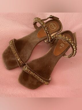 leather suede brown sandals with crystal stones size 7